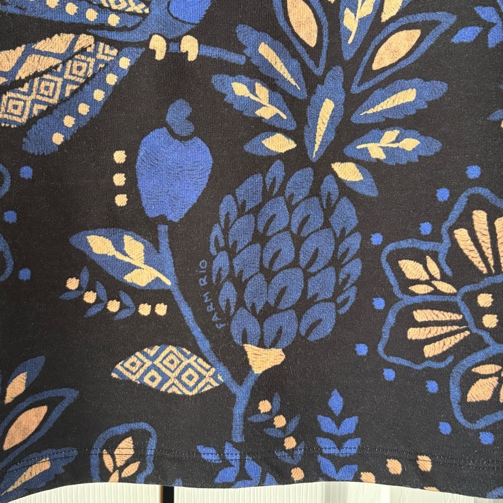 FARM Rio Blue Macaw Forest Sweatshirt, Size M, Women’s EUC @farmrio - Picture 6 of 10